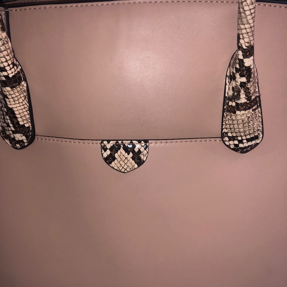 A New Day Bag - Picture 6 of 14